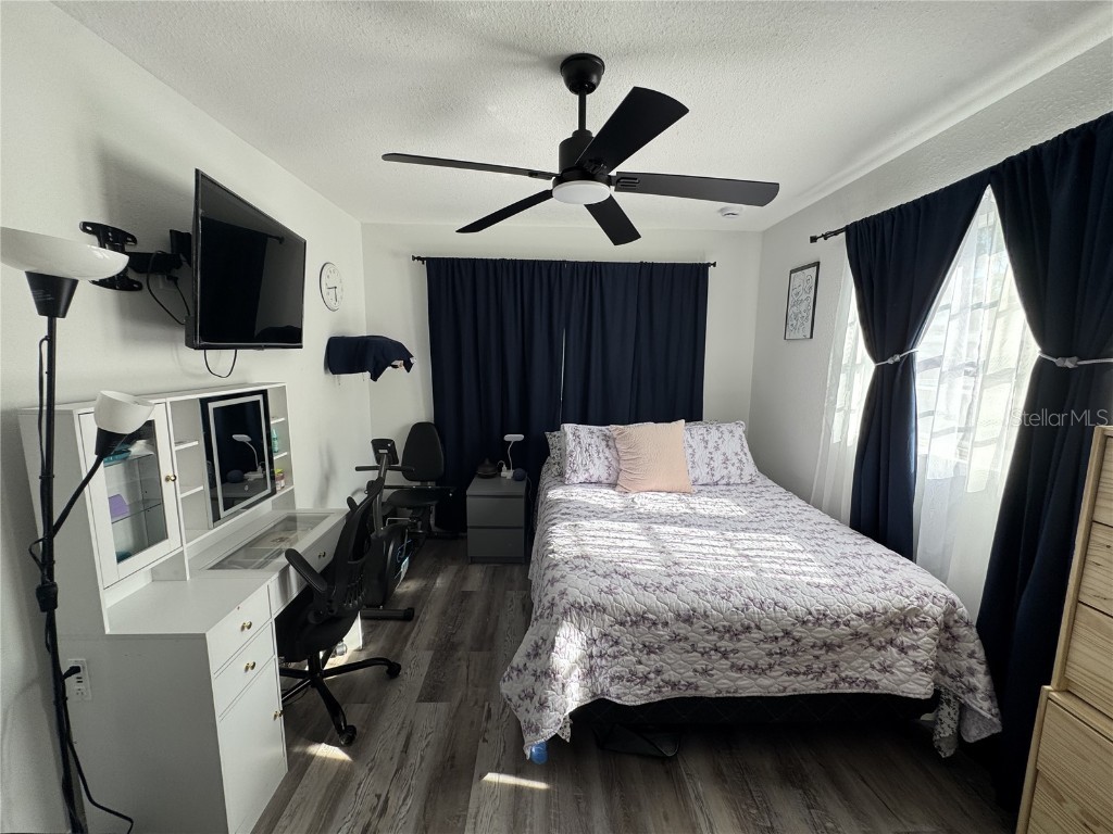 2509 Thornbrook Place Tampa FL 33618 TB8400520 image25