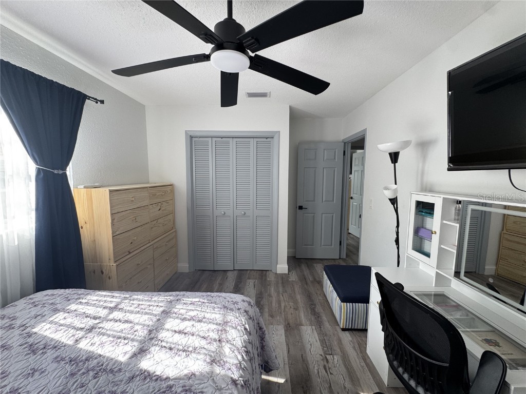 2509 Thornbrook Place Tampa FL 33618 TB8400520 image27