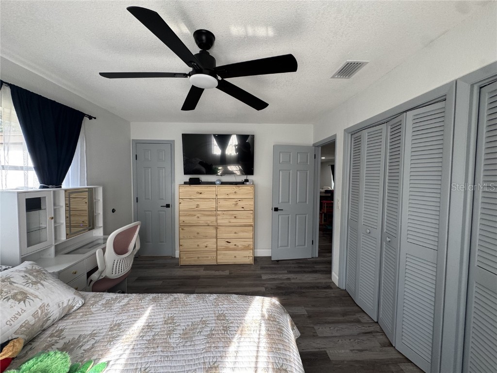 2509 Thornbrook Place Tampa FL 33618 TB8400520 image29