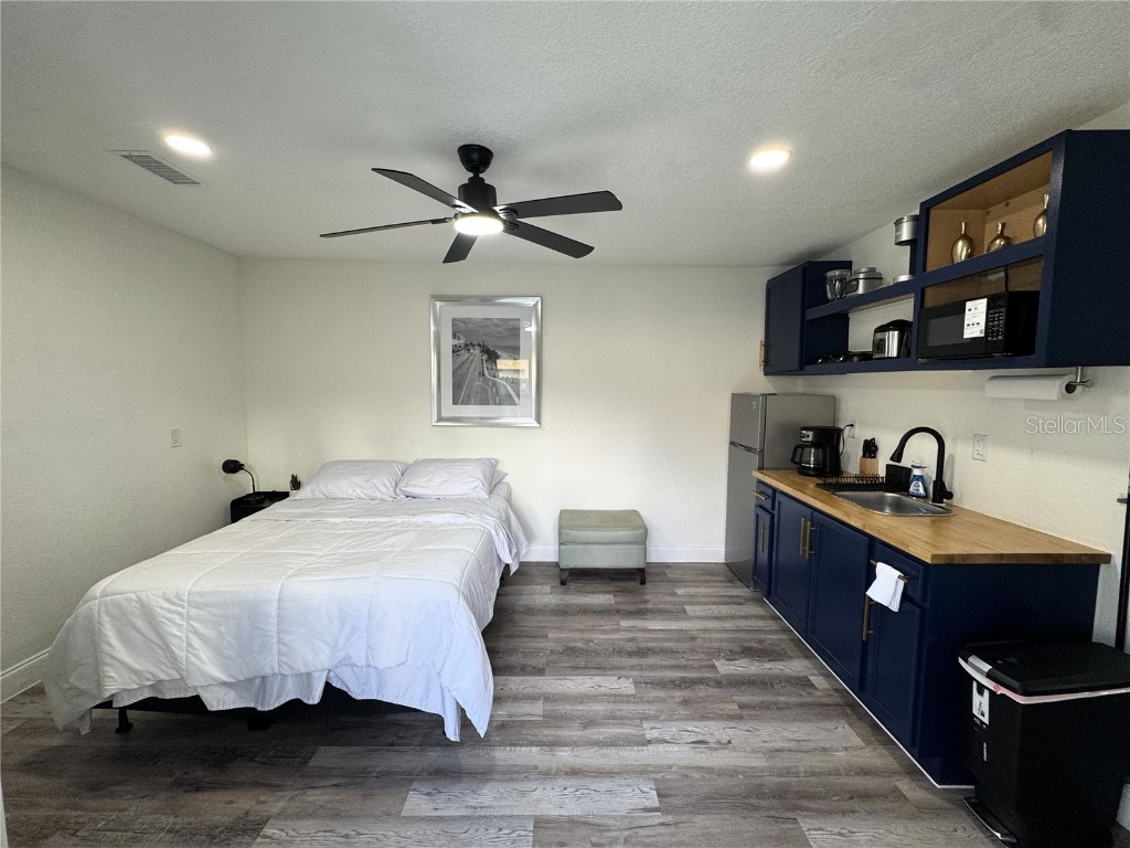 2509 Thornbrook Place Tampa FL 33618 TB8400520 image4