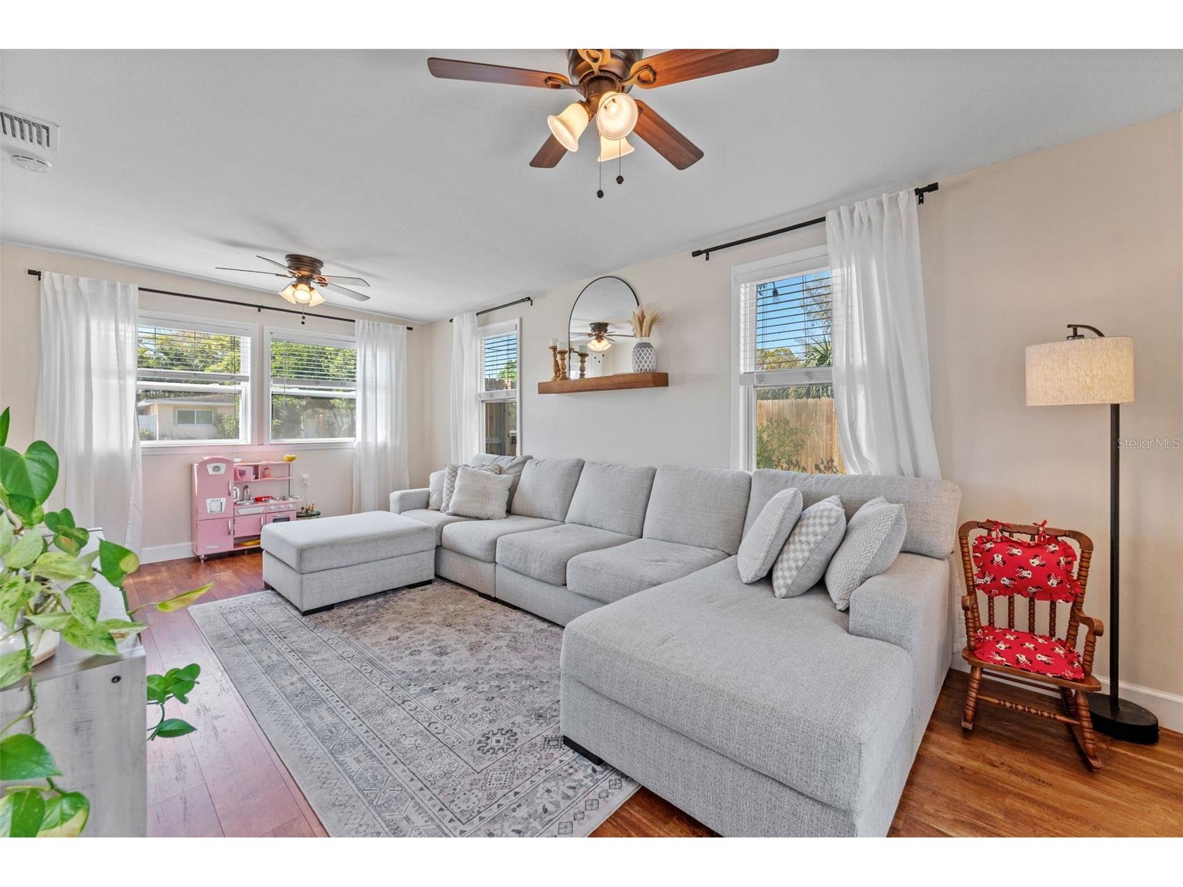 251 Davison Avenue NE Saint Petersburg FL 33703 TB8485244 image9