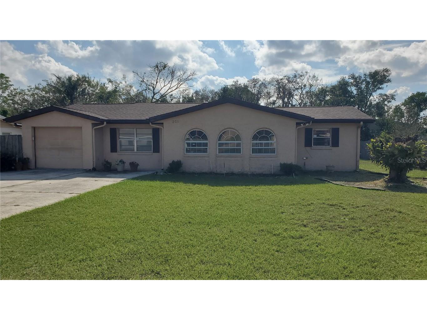 251 Jackson Street Lake Wales FL 33859 P4923844 image1