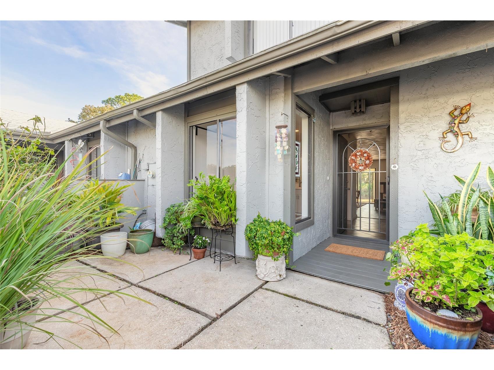 251 Orange Grove Drive #8 Ormond Beach FL 32174 V4946671 image1