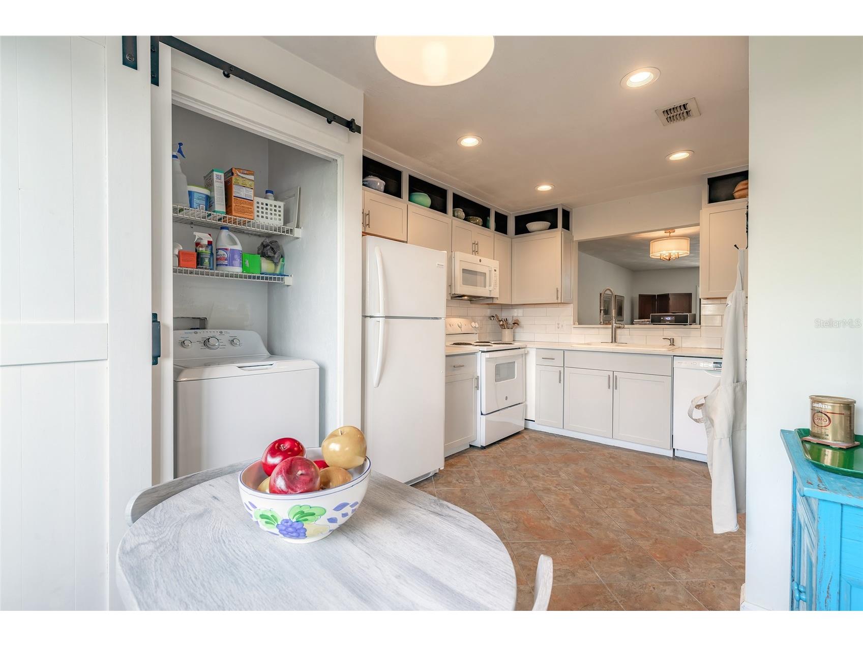 251 Orange Grove Drive #8 Ormond Beach FL 32174 V4946671 image6