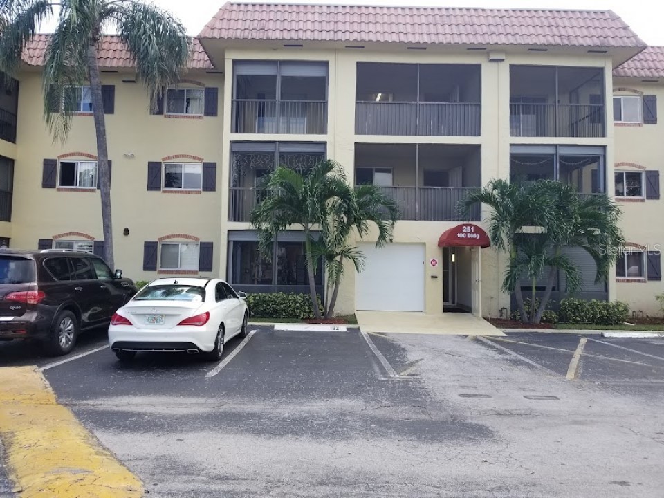 251 S Cypress Road #104 Pompano Beach FL 33060 O6161984 image1