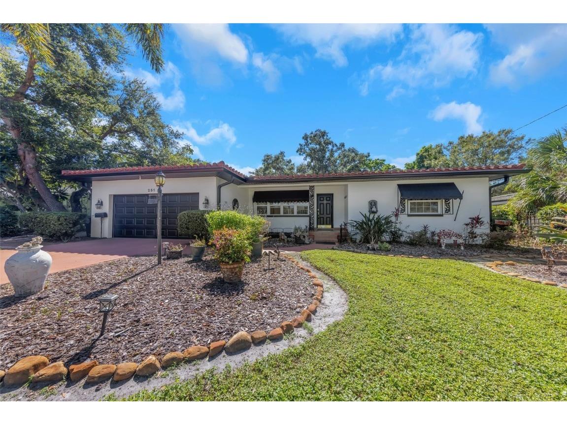 251 S Garden Circle Belleair FL 33756 TB8436726 image1