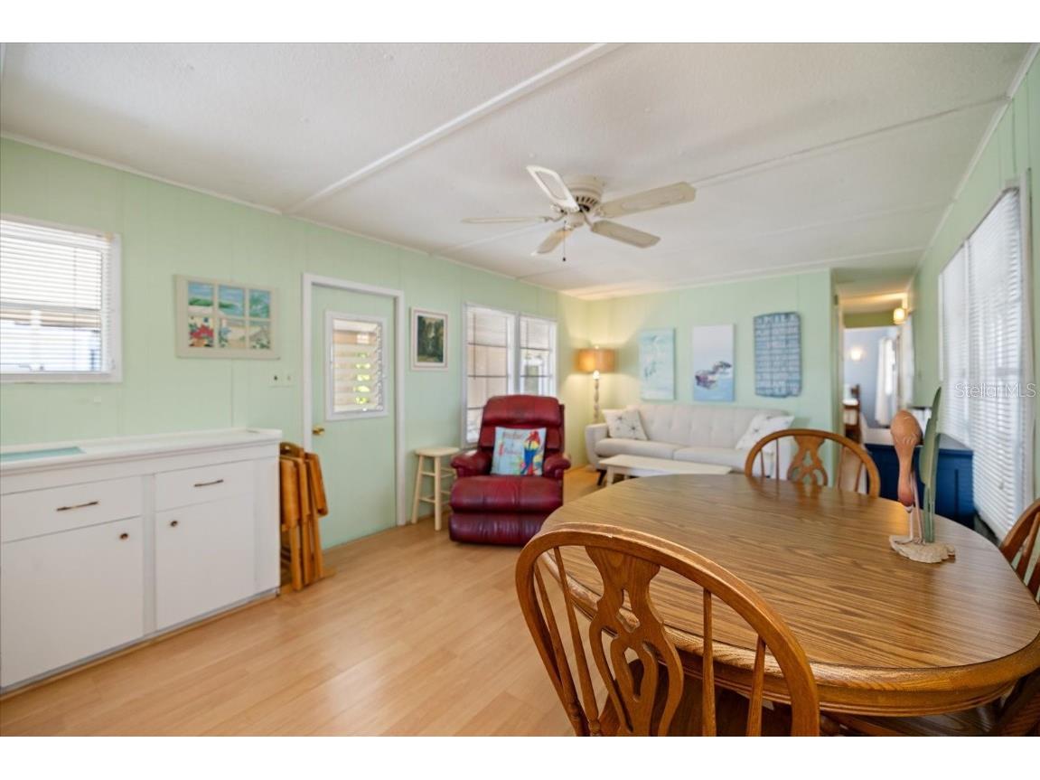 251 Southwinds Drive Sarasota FL 34231 A4669553 image12