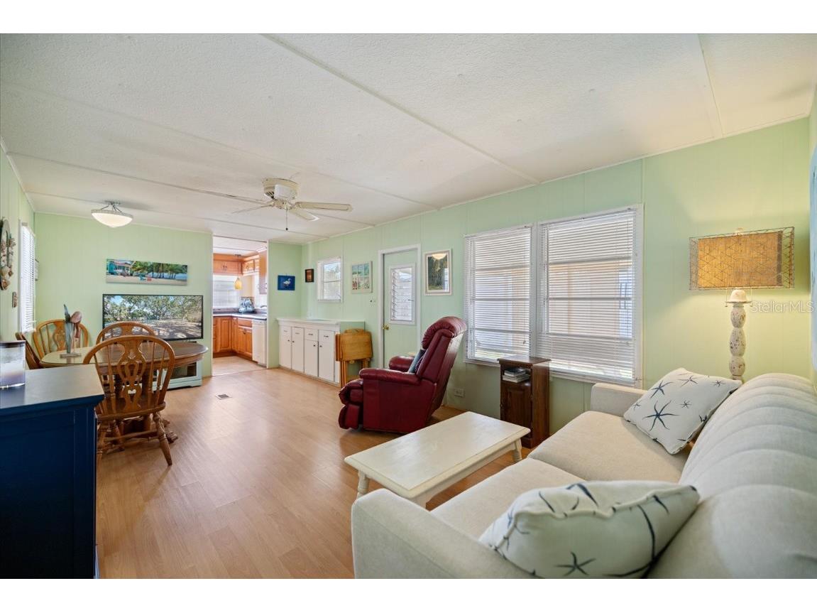 251 Southwinds Drive Sarasota FL 34231 A4669553 image13