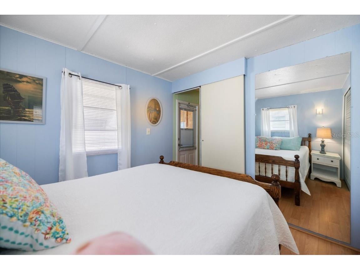 251 Southwinds Drive Sarasota FL 34231 A4669553 image18