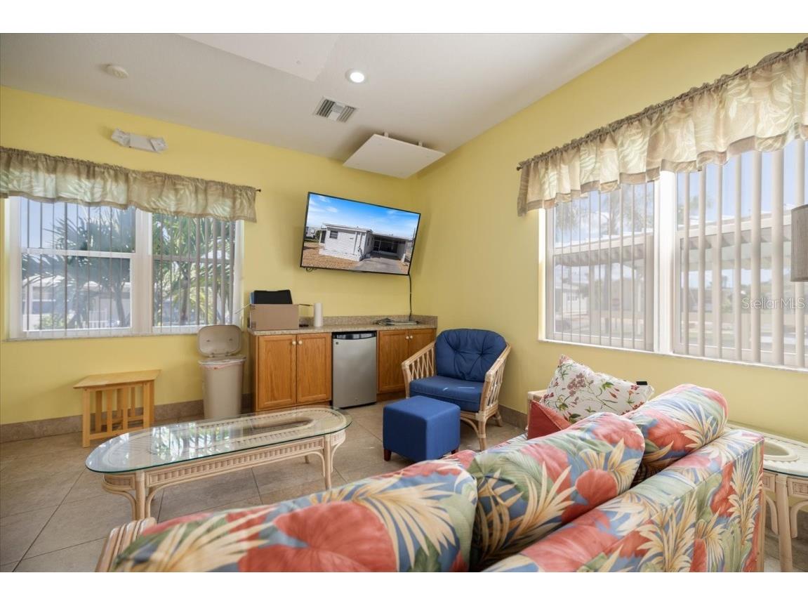 251 Southwinds Drive Sarasota FL 34231 A4669553 image32