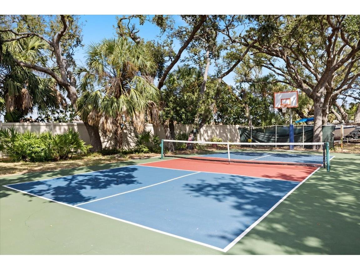 251 Southwinds Drive Sarasota FL 34231 A4669553 image36