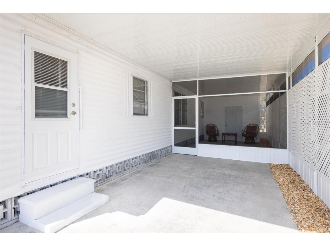 251 Southwinds Drive Sarasota FL 34231 A4669553 image4