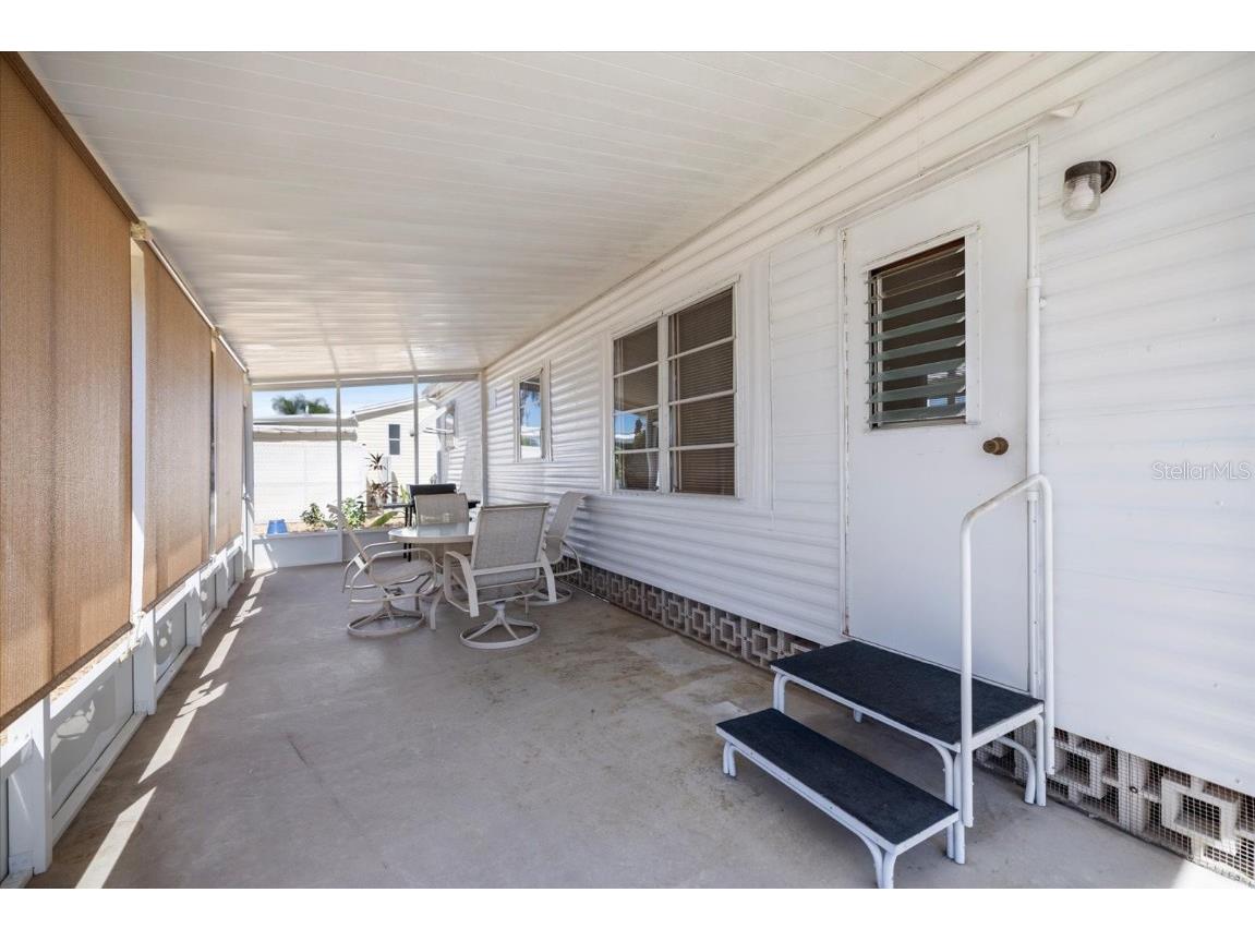 251 Southwinds Drive Sarasota FL 34231 A4669553 image6