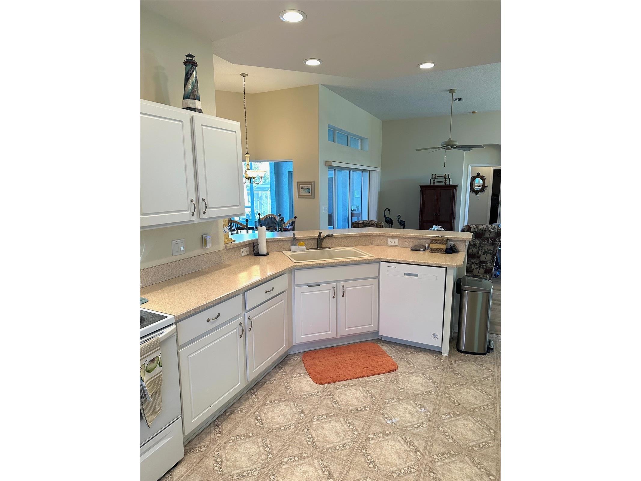 251 W Rexford Drive Beverly Hills FL 34465 G5106936 image12