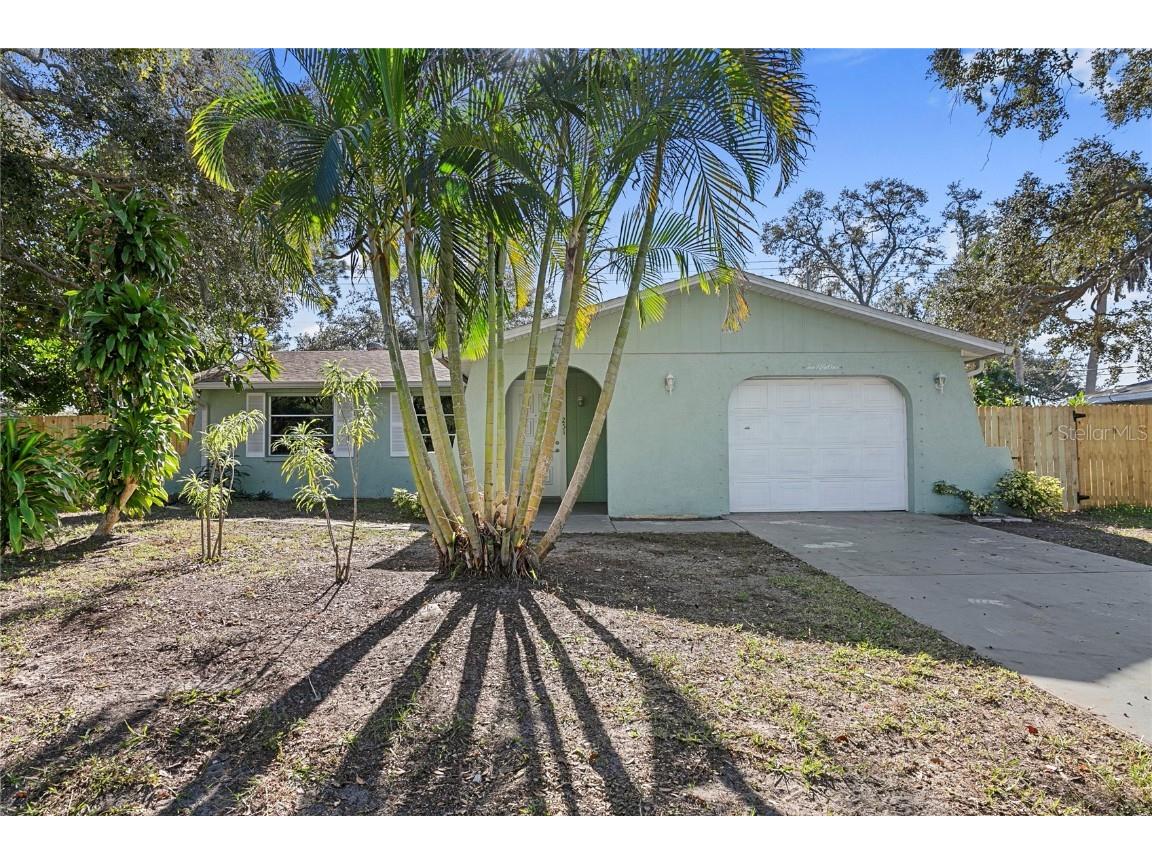 251 Zephyr Road Venice FL 34293 A4591882 image1