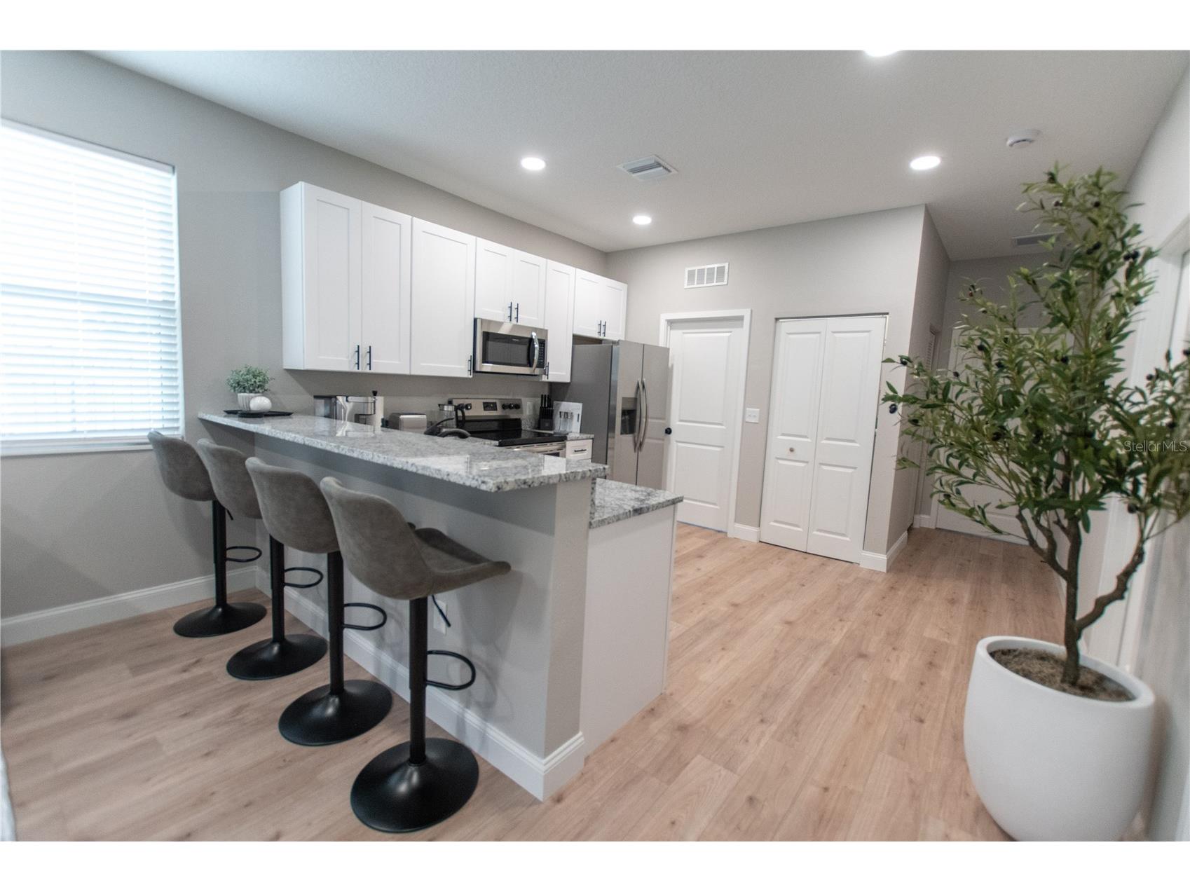 2510 16th Avenue N Saint Petersburg FL 33713 TB8525945 image15