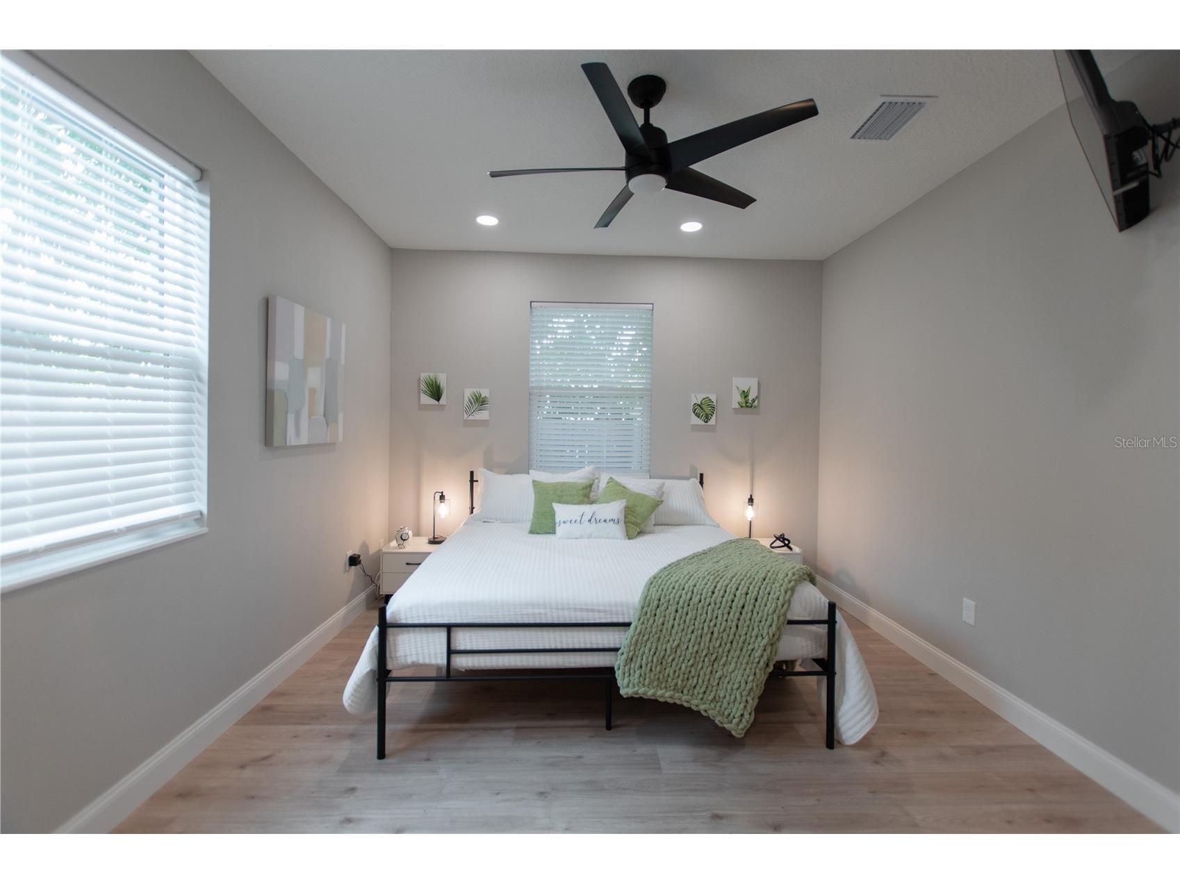 2510 16th Avenue N Saint Petersburg FL 33713 TB8525945 image32