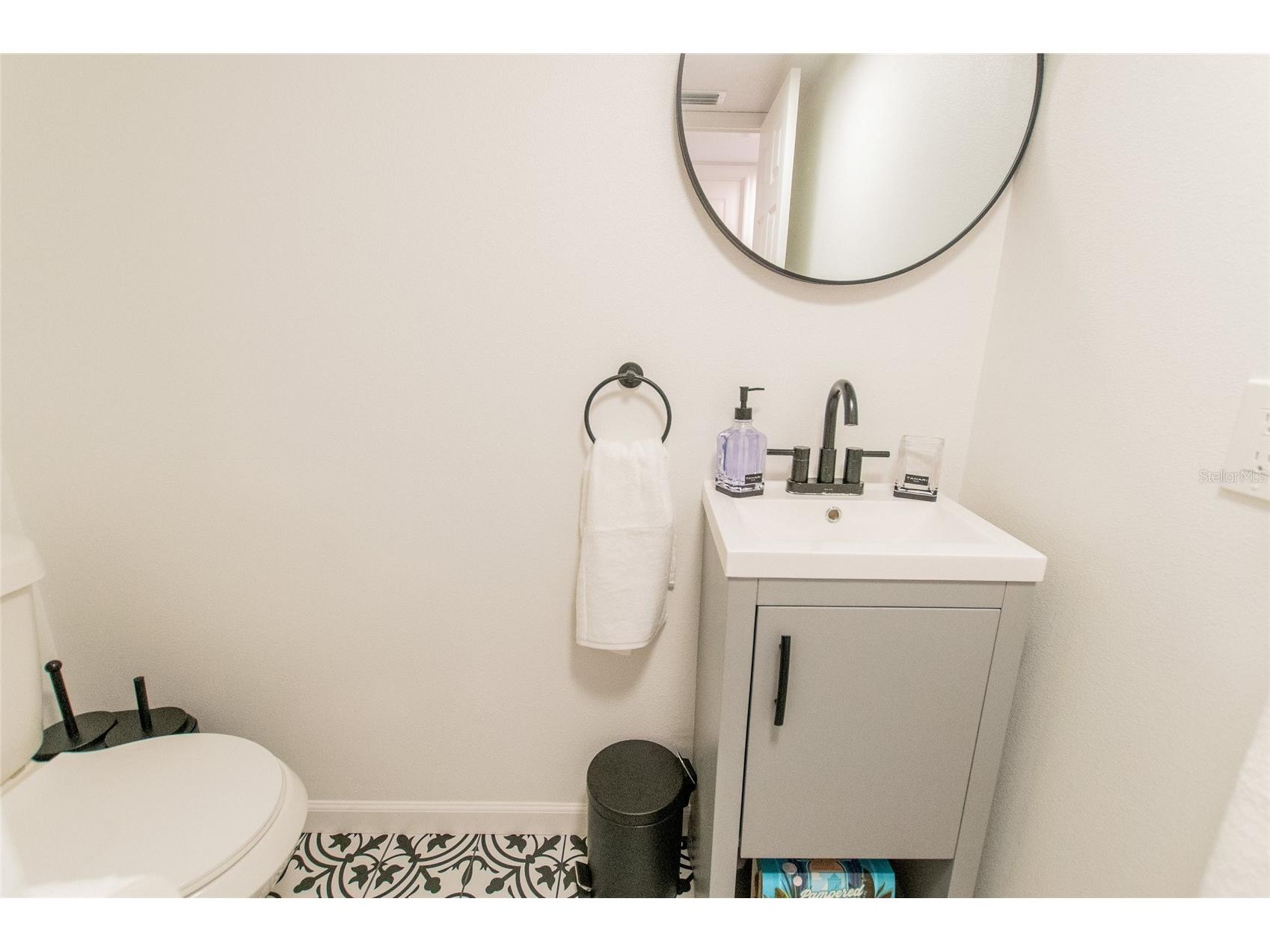 2510 16th Avenue N Saint Petersburg FL 33713 TB8525945 image59