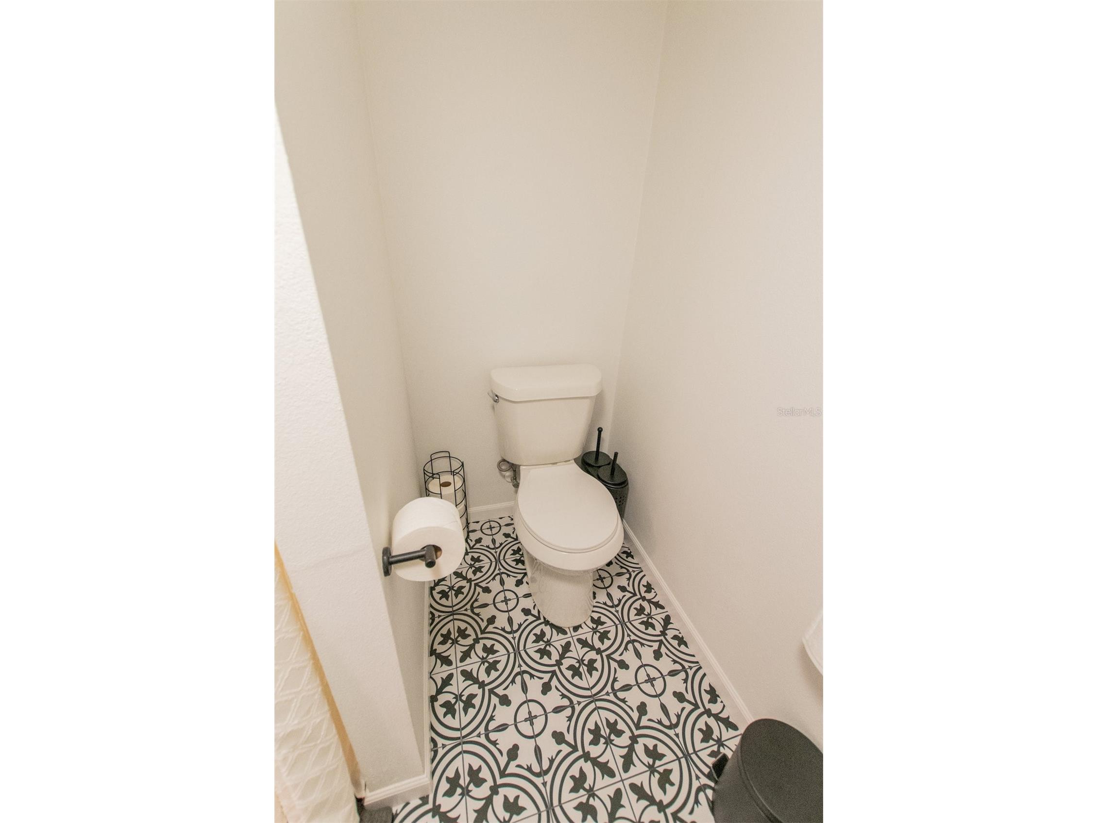 2510 16th Avenue N Saint Petersburg FL 33713 TB8525945 image60