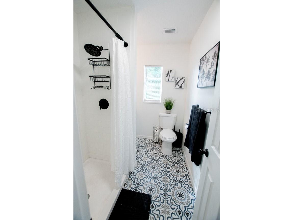 2510 16th Avenue N Saint Petersburg FL 33713 TB8525945 image77