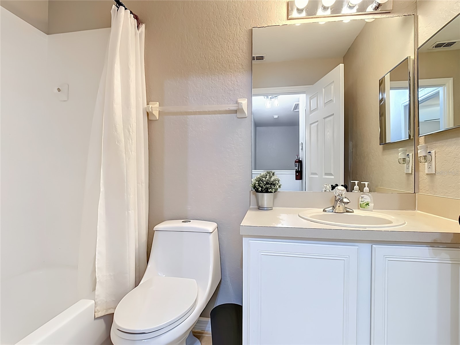 2510 Calabria Avenue Davenport FL 33897 TB8518390 image25