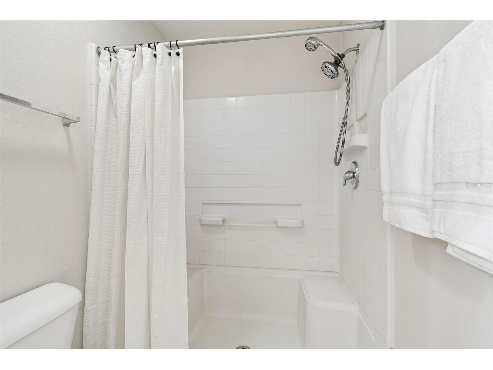2510 Edgewater Falls Drive Brandon FL 33511 TB8498623 image32