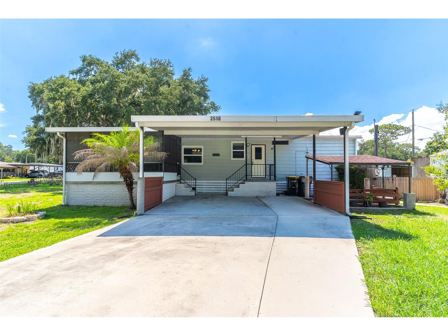 2510 Island Oaks E Lakeland FL 33805 L4963079 image1