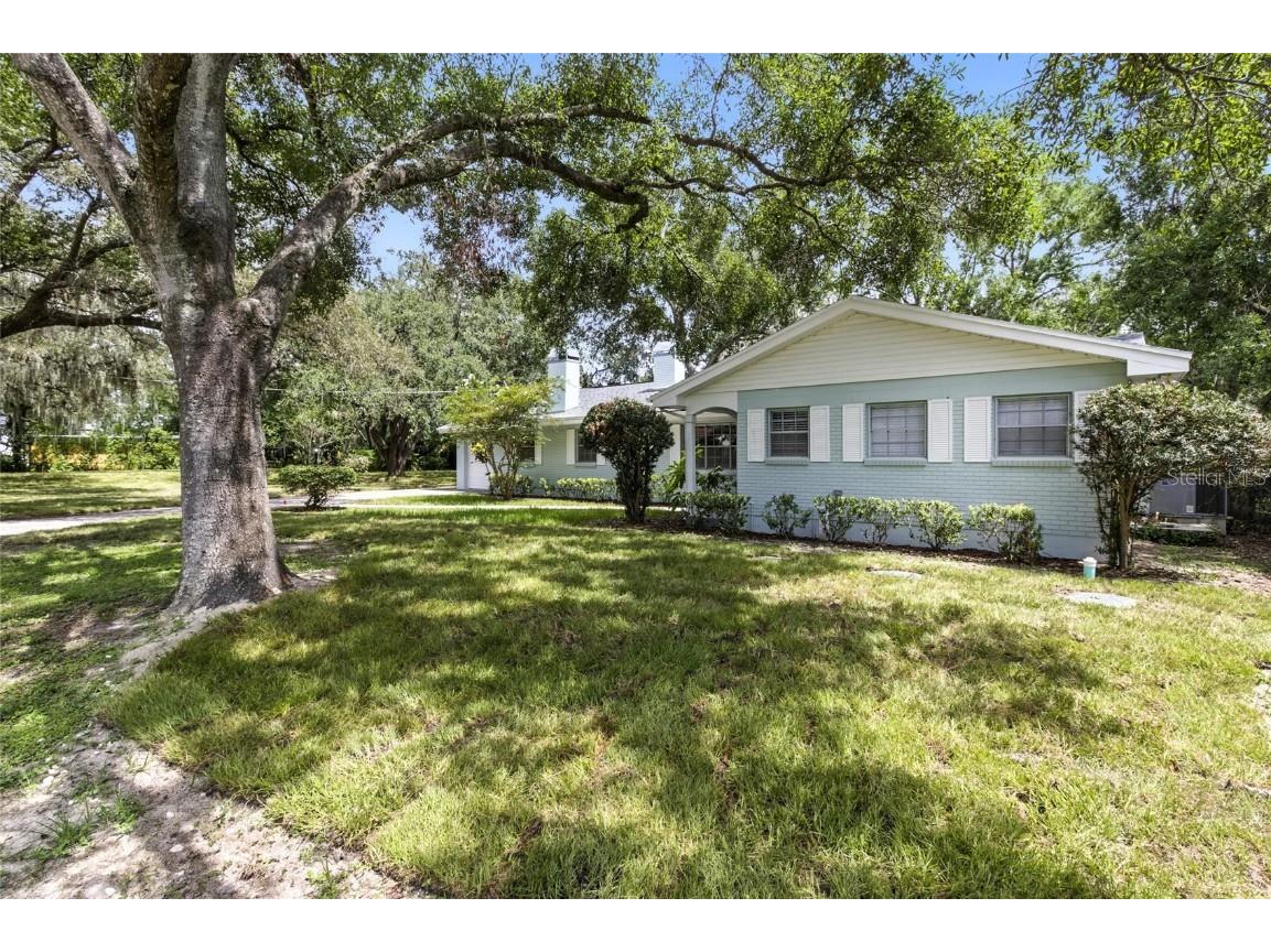 2510 Lake Ellen Drive Tampa FL 33618 TB8400954 image2