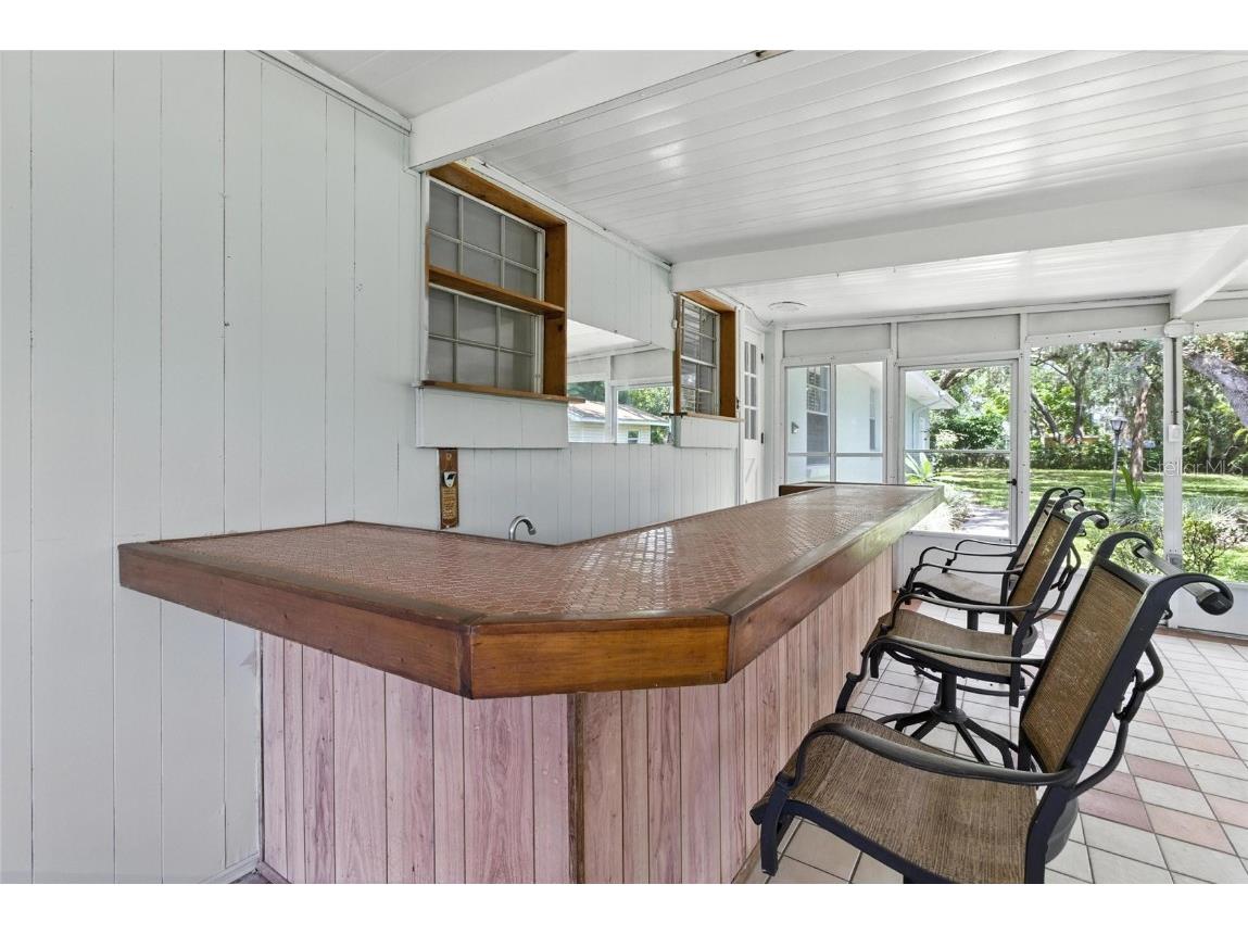 2510 Lake Ellen Drive Tampa FL 33618 TB8400954 image37