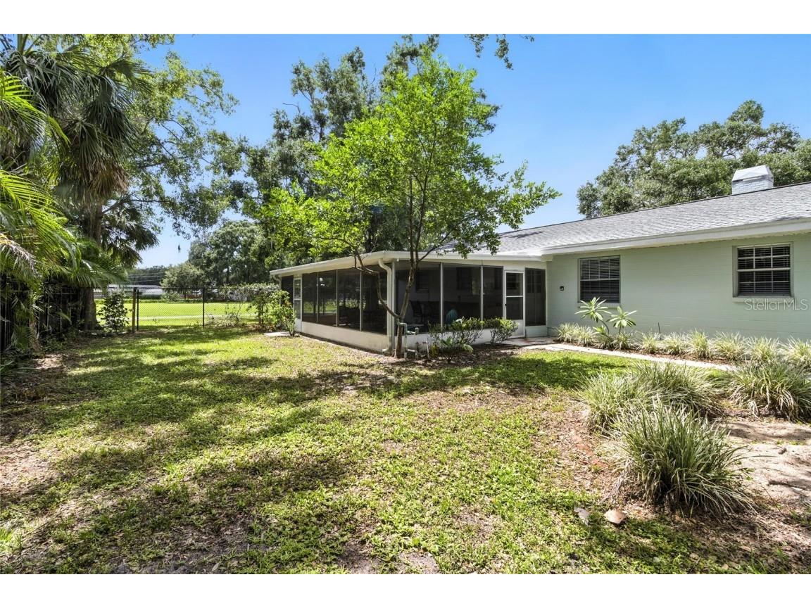 2510 Lake Ellen Drive Tampa FL 33618 TB8400954 image40