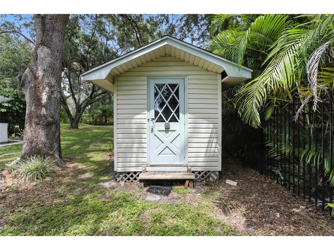 2510 Lake Ellen Drive Tampa FL 33618 TB8400954 image42