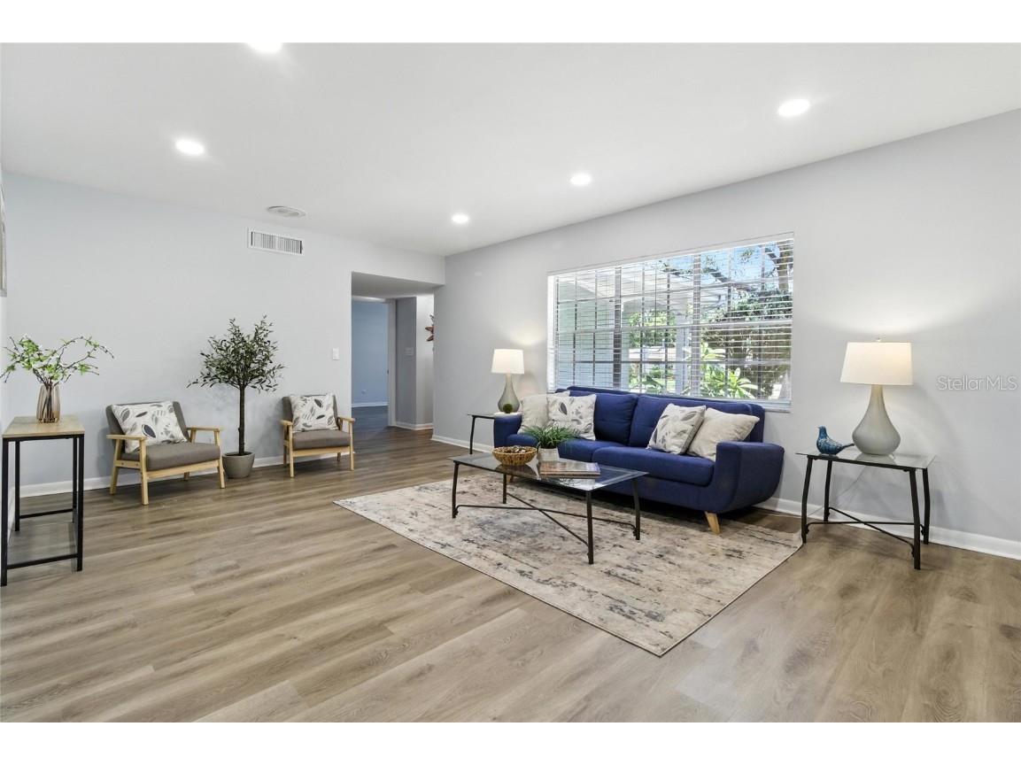 2510 Lake Ellen Drive Tampa FL 33618 TB8400954 image7