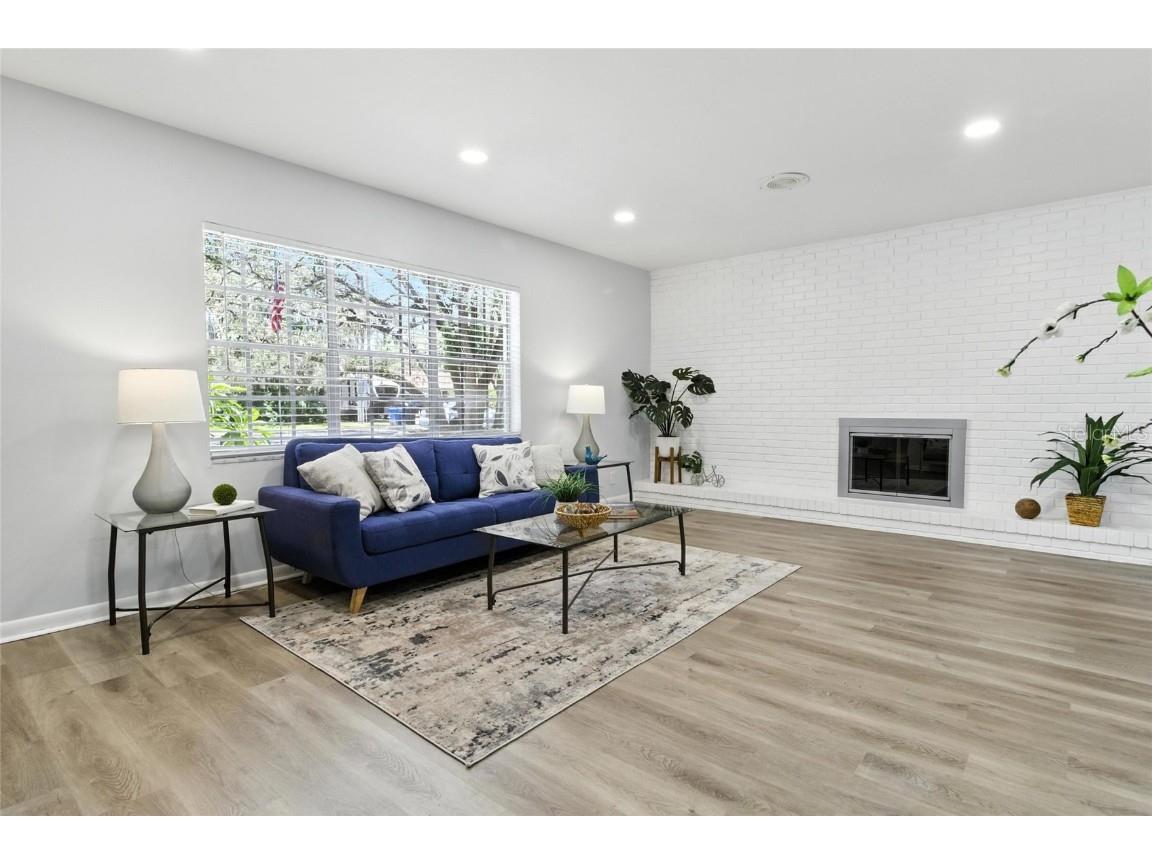 2510 Lake Ellen Drive Tampa FL 33618 TB8400954 image9