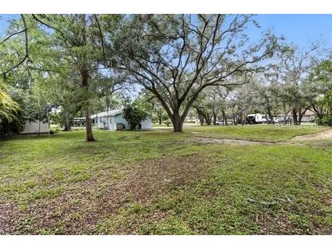2510 Lake Ellen Drive Tampa FL 33618 W7885822 image9