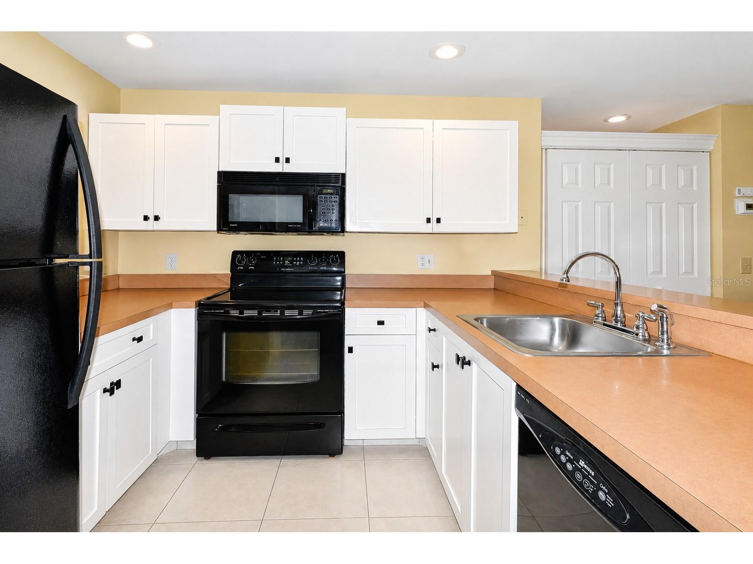 25100 Sandhill Boulevard #J-201 Punta Gorda FL 33983 C7527077 image5
