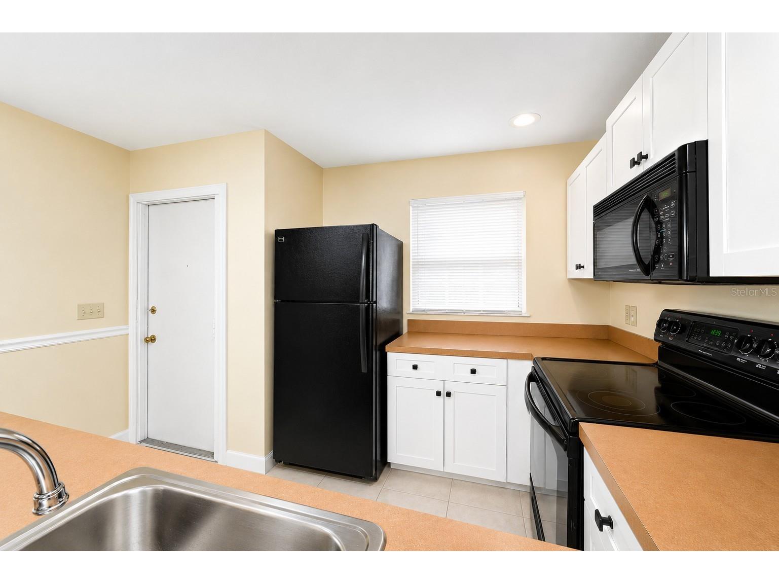 25100 Sandhill Boulevard #J-201 Punta Gorda FL 33983 C7527077 image6