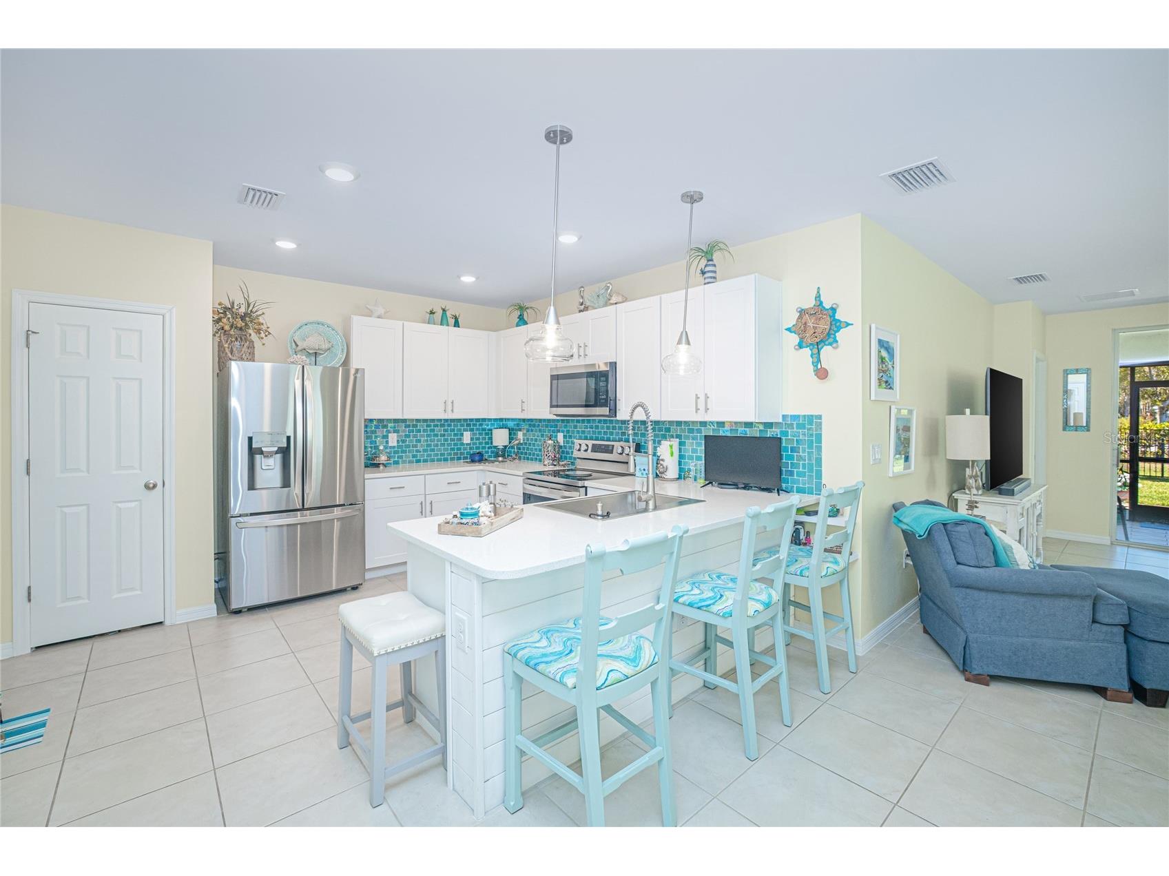 25104 E Lenox Circle Punta Gorda FL 33950 C7527109 image2