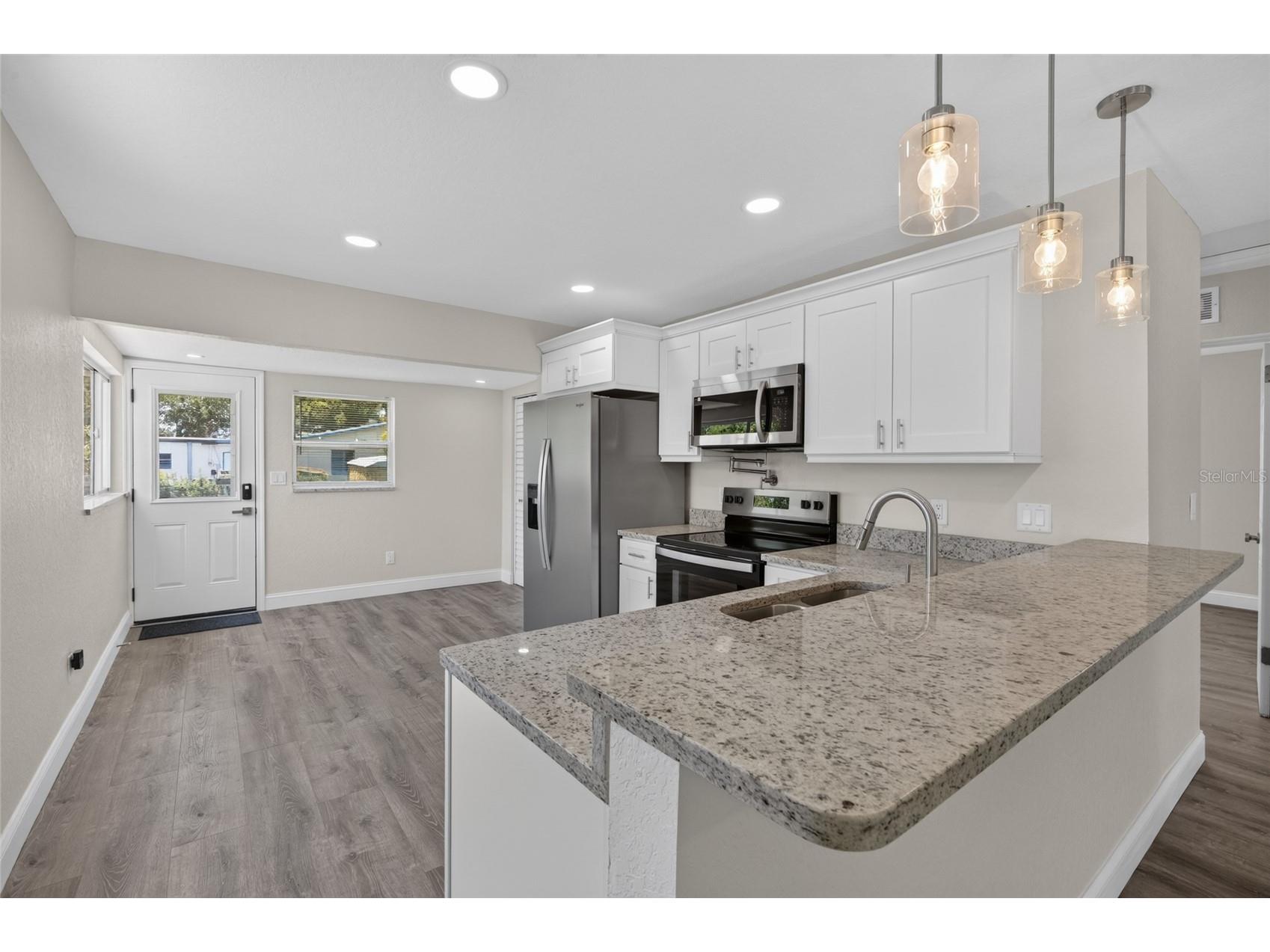 2511 27th Street S Saint Petersburg FL 33712 TB8528361 image12