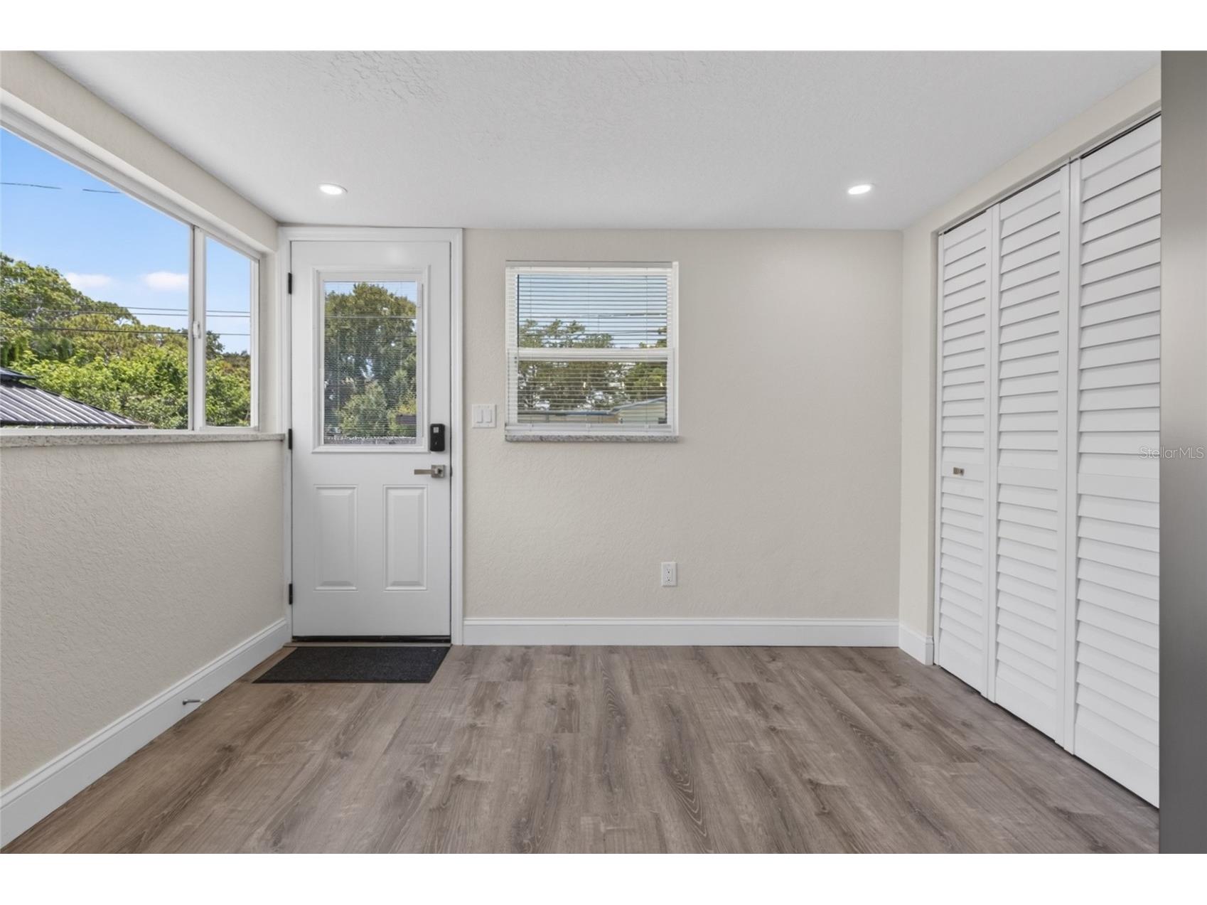 2511 27th Street S Saint Petersburg FL 33712 TB8528361 image17