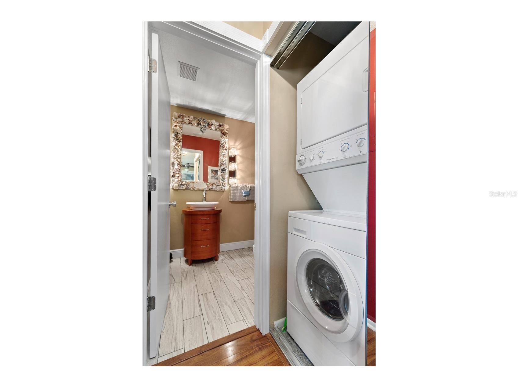 2511 Avenue C #WEST Bradenton Beach FL 34217 TB8472022 image10