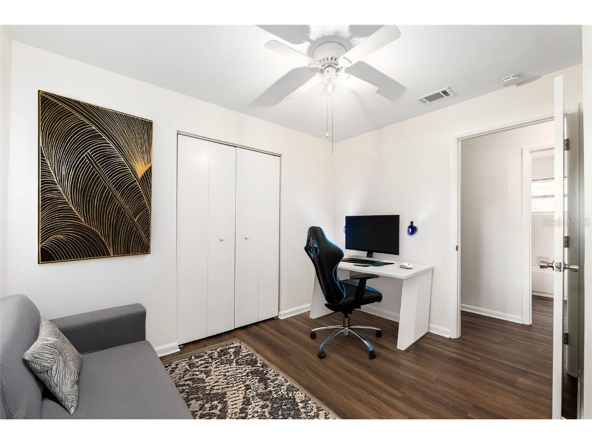 2511 NE 3rd Place Gainesville FL 32641 GC534350 image14