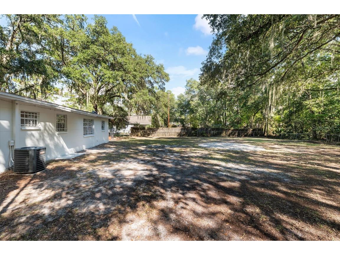 2511 NE 3rd Place Gainesville FL 32641 GC534350 image22