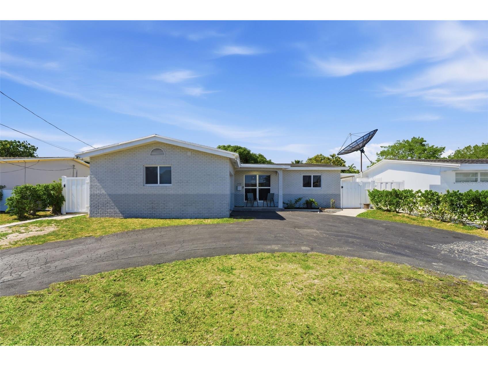 2511 NW 87th Avenue Sunrise FL 33322 O6384807 image1