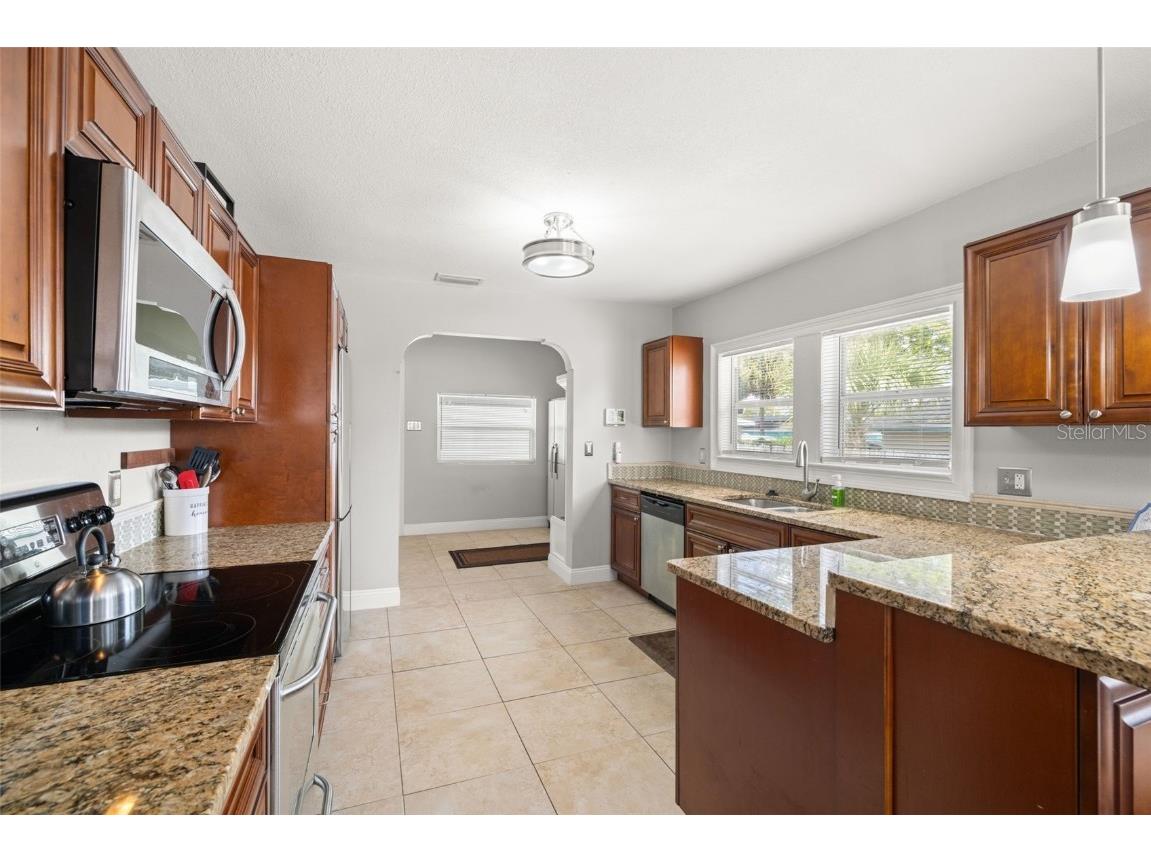 2511 W Braddock Street Tampa FL 33607 TB8372359 image6