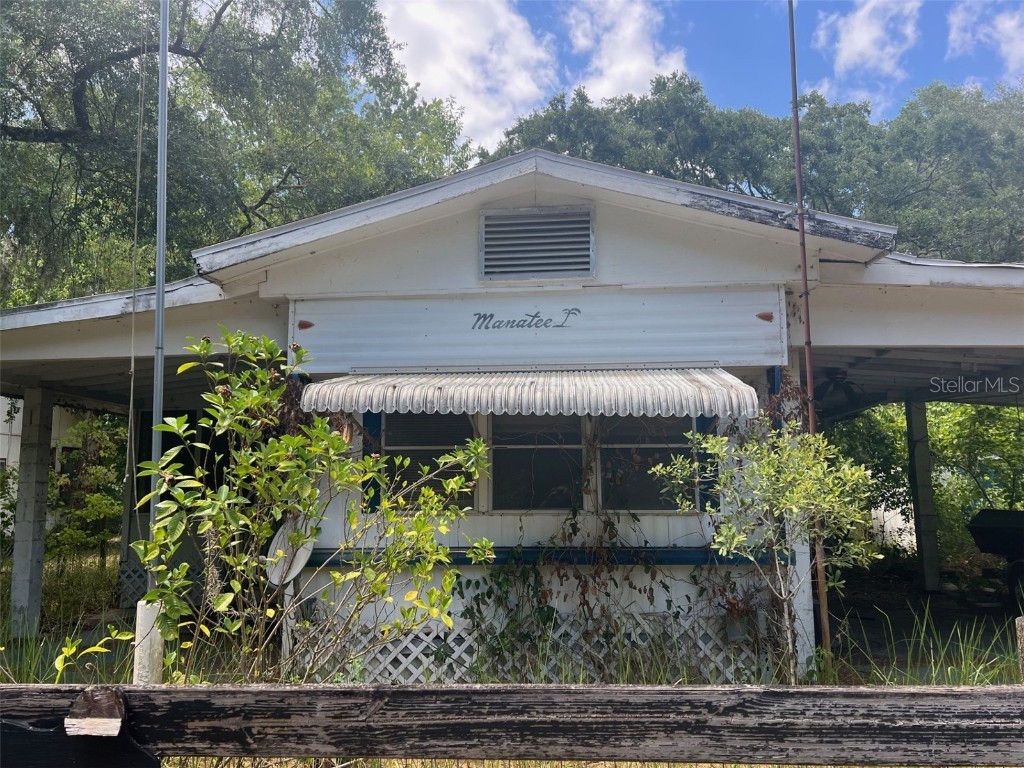 25111 NE 130th Place Salt Springs FL 32134 - LITTLE LAKE KERR OM680764 image1