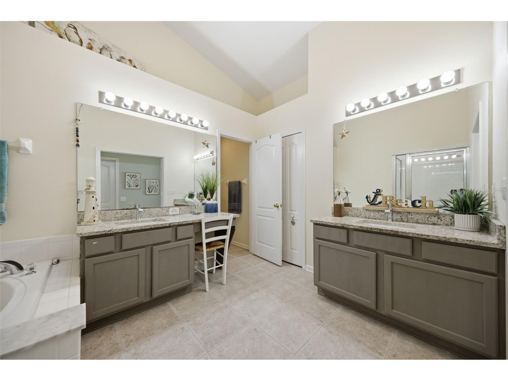 25114 Lexington Oaks Boulevard Wesley Chapel FL 33544 TB8510434 image35