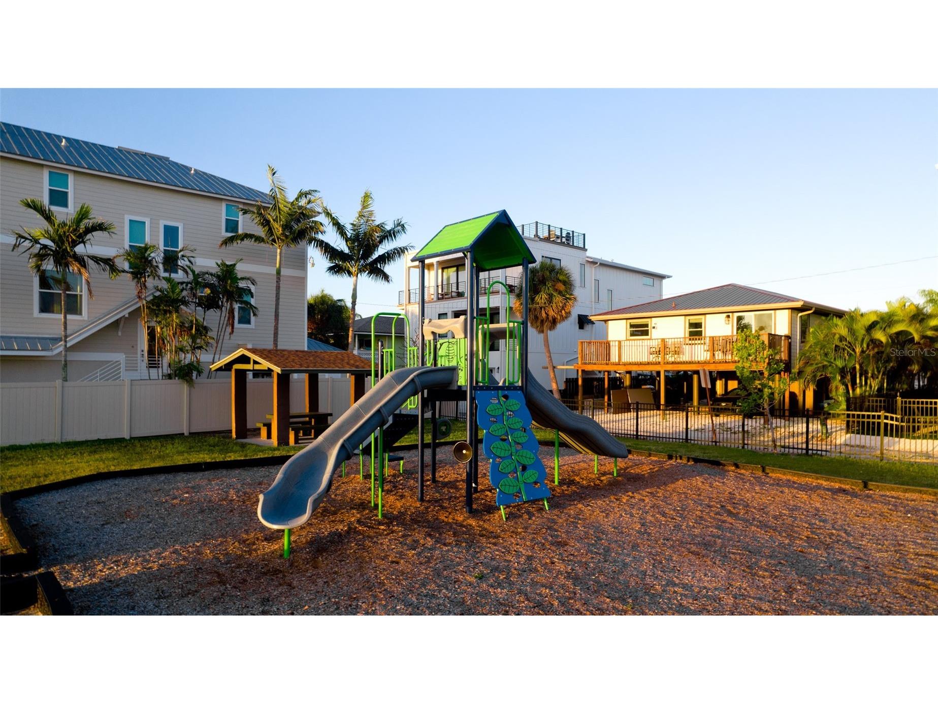 2512 Avenue A Bradenton Beach FL 34217 - SARASOTA BAY A4678416 image16