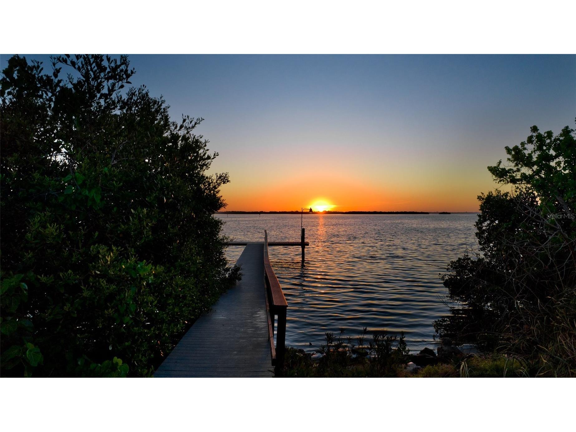 2512 Avenue A Bradenton Beach FL 34217 - SARASOTA BAY A4678416 image19