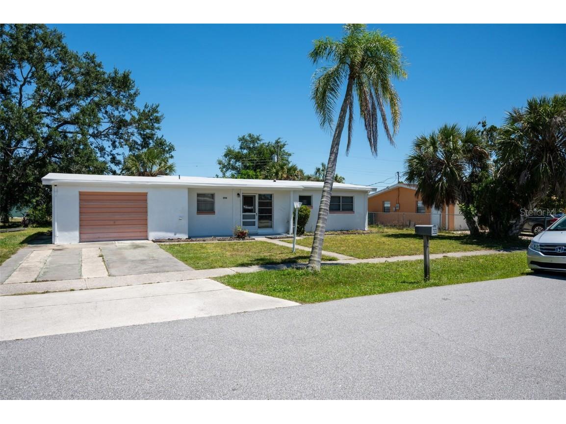 2512 Deedra Street Port Charlotte FL 33952 C7491063 image1