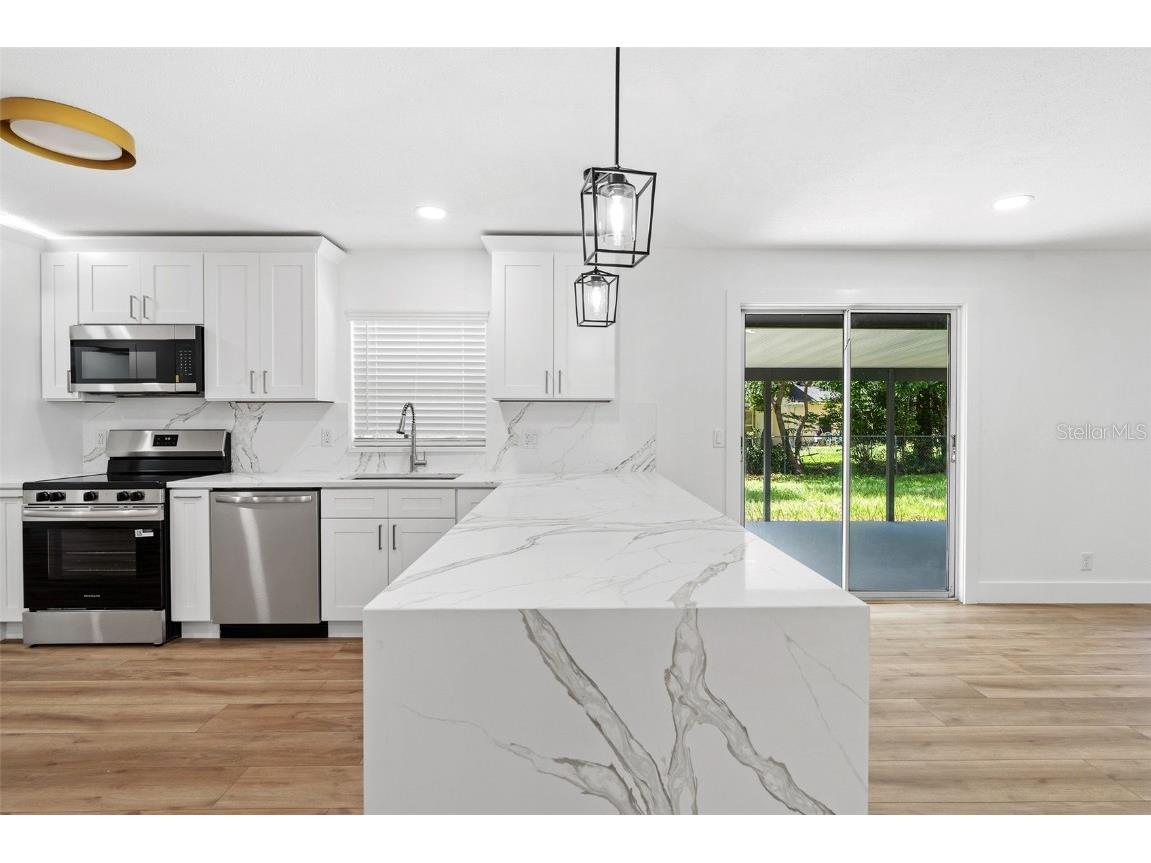 2512 Lake Ellen Circle Tampa FL 33618 TB8408949 image12